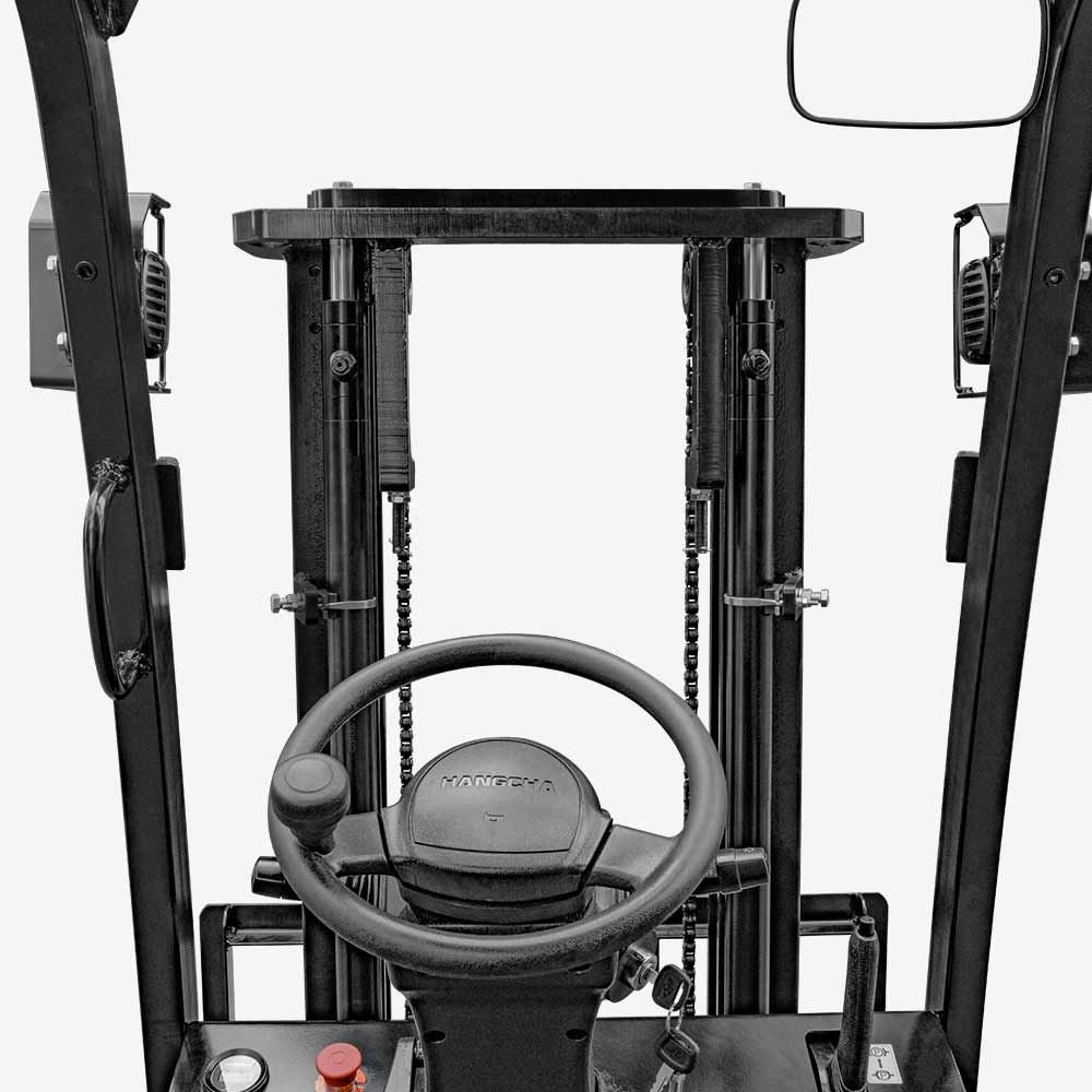 Modern Appearance - Compact and agile, the forklift features a sleek design that blends straight lines with smooth curves. Its simple yet robust exterior reflects both modern aesthetics and structural strength, making it ideal for tight and busy environments.