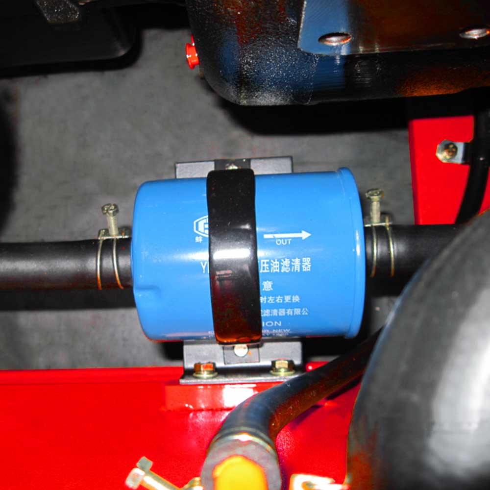 Brake oil and steering oil are separated to prevent interference. The dynamic load-sensing steering system further enhances energy efficiency.