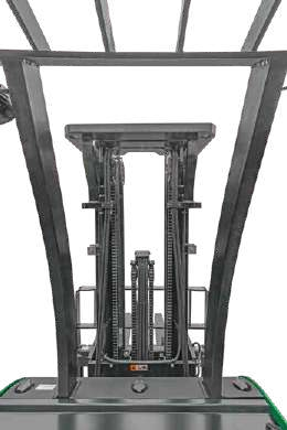 Experience unparalleled control with the wide-view mast for excellent visibility and the hydraulic cushioning system for smooth, confident load handling in every operation.